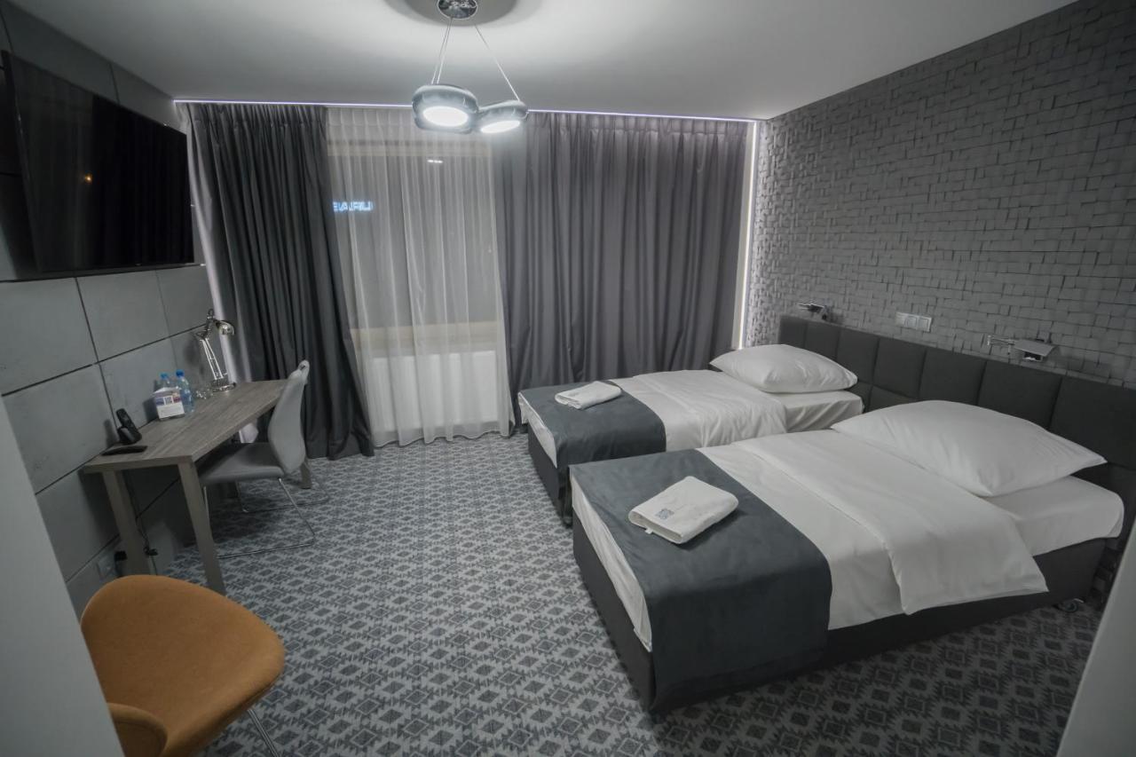 Hotel Gordon Warsaw Luaran gambar